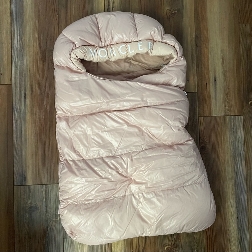 Moncler Down-Filled Baby Nest